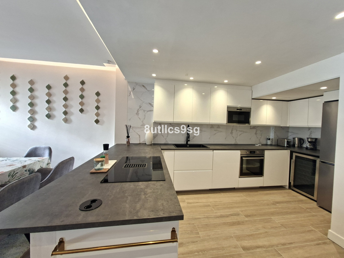 Se vende Apartamento Planta Baja de 3 dormitorios en Costa Del Sol, Málaga, España