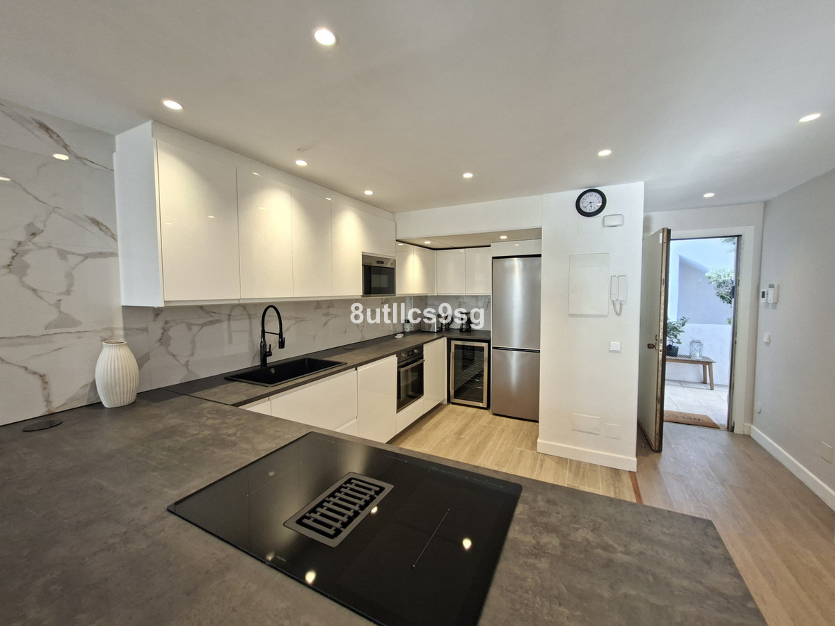 Se vende Apartamento Planta Baja de 3 dormitorios en Costa Del Sol, Málaga, España
