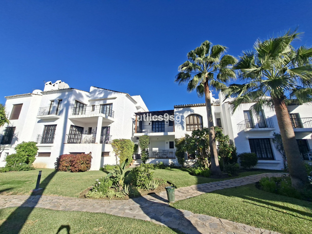 Se vende Apartamento Planta Baja de 3 dormitorios en Costa Del Sol, Málaga, España