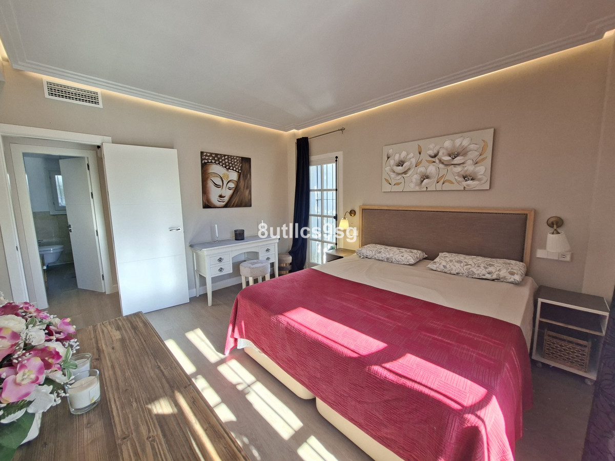 Se vende Apartamento Planta Baja de 3 dormitorios en Costa Del Sol, Málaga, España