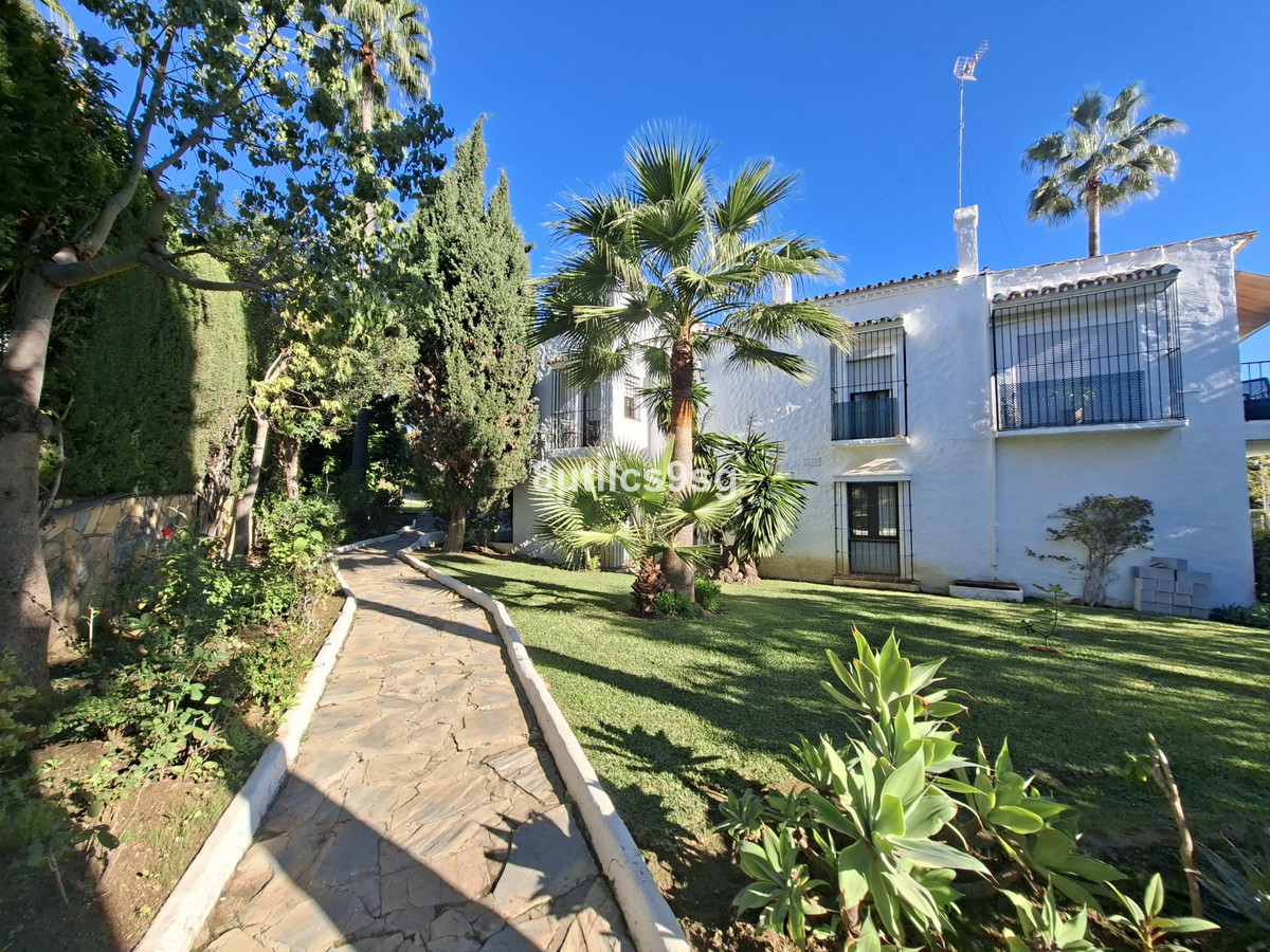 Se vende Apartamento Planta Baja de 3 dormitorios en Costa Del Sol, Málaga, España