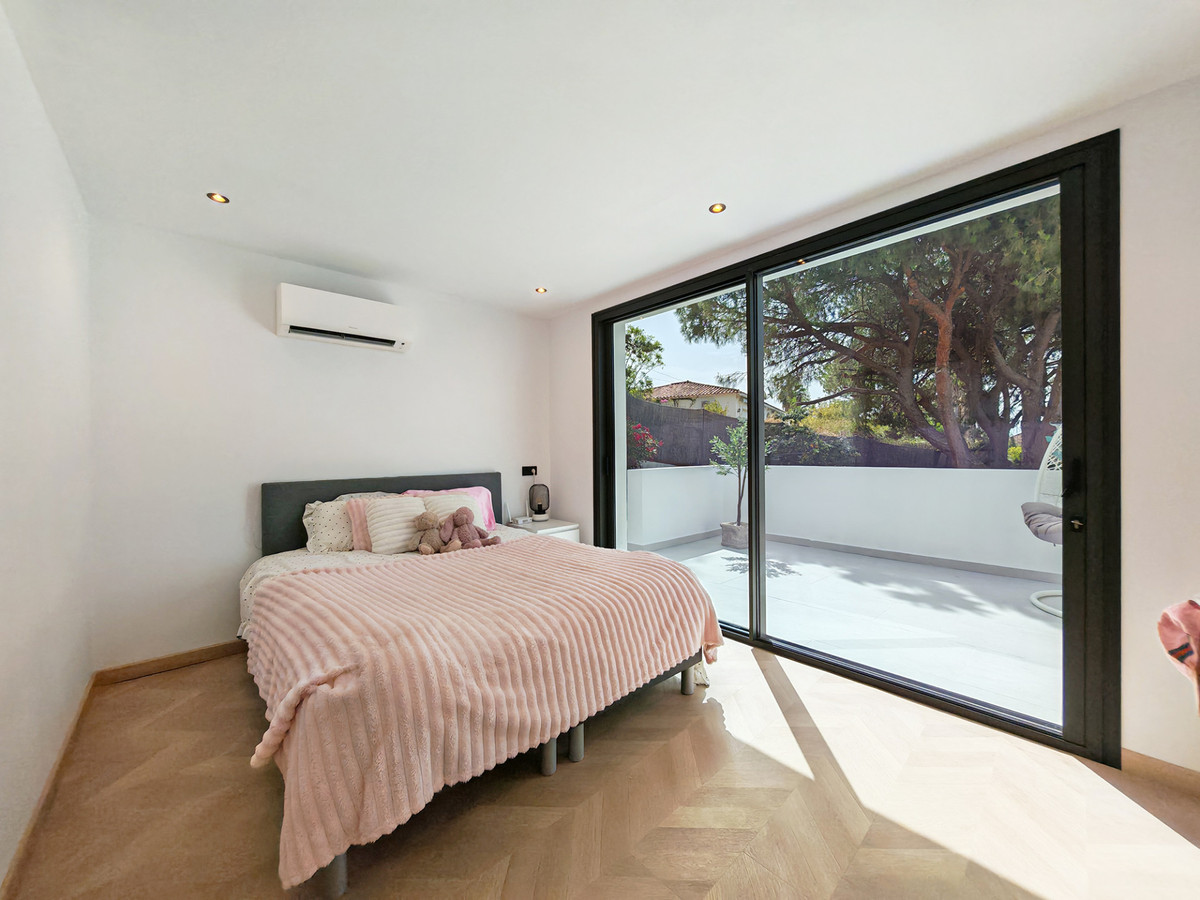 8 Bed Townhouse for sale in Elviria Costa Del Sol, Málaga, Spain