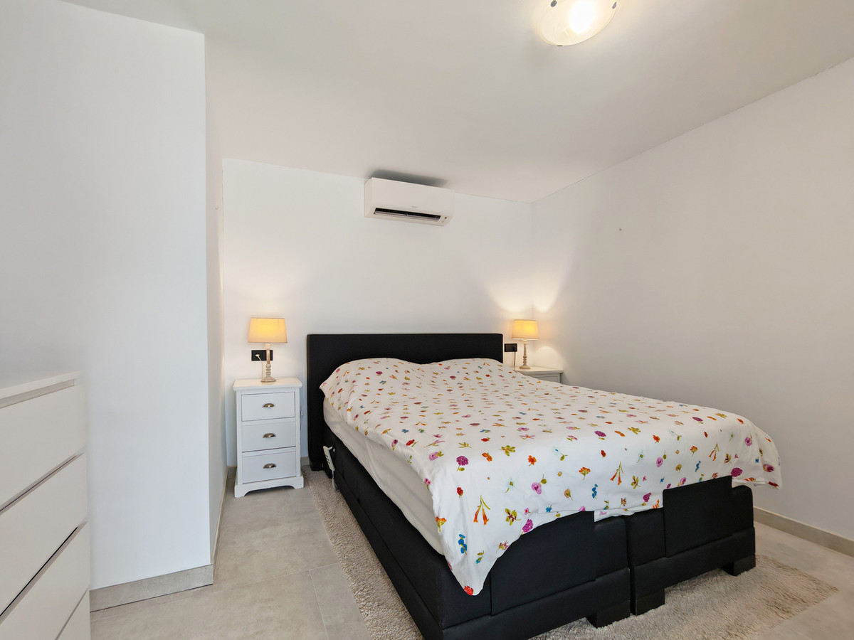8 Bed Townhouse for sale in Elviria Costa Del Sol, Málaga, Spain
