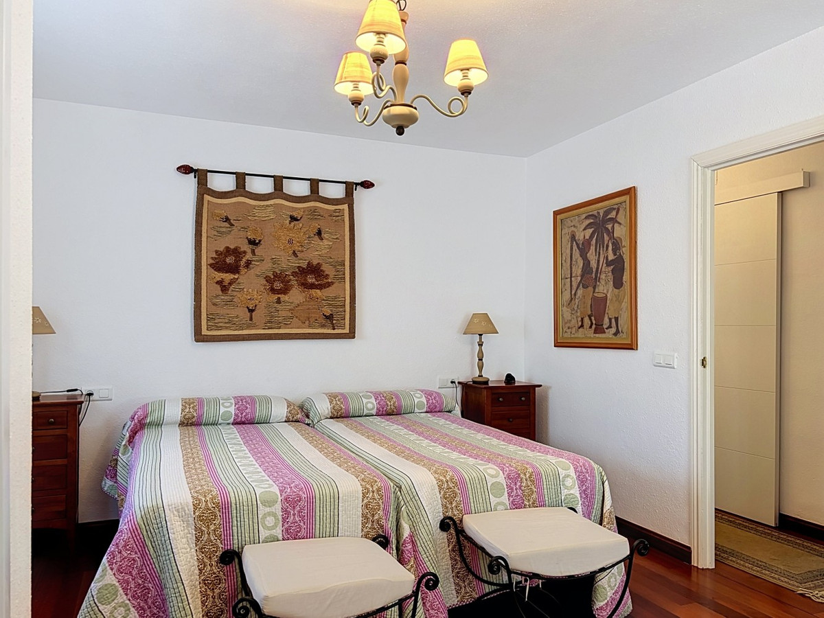 4 Bed Apartment for sale in Málaga Costa Del Sol, Málaga, Spain