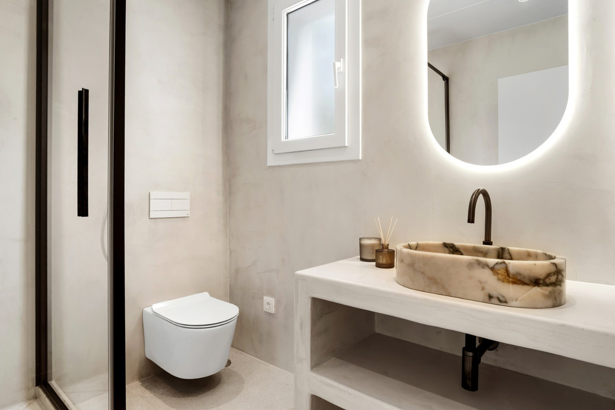 3 Bed Townhouse for sale in Estepona Costa Del Sol, Málaga, Spain