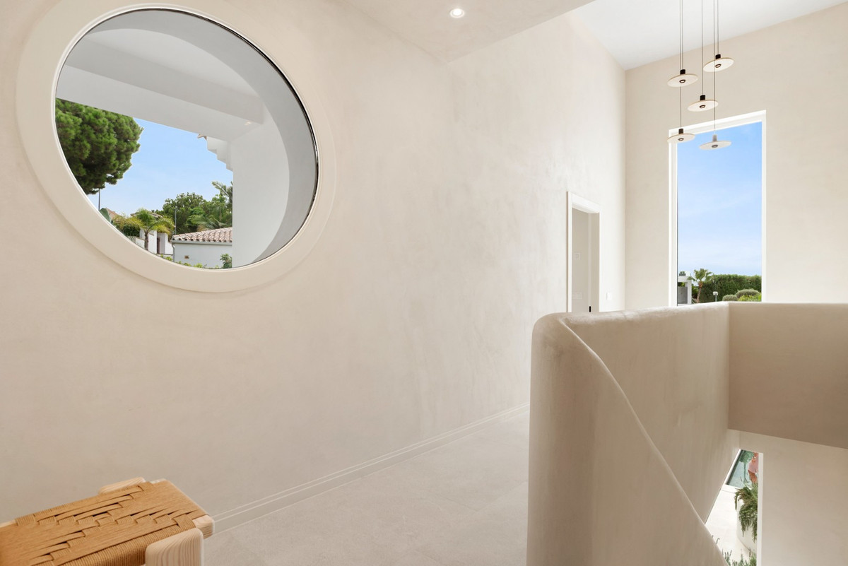 3 Bed Townhouse for sale in Estepona Costa Del Sol, Málaga, Spain