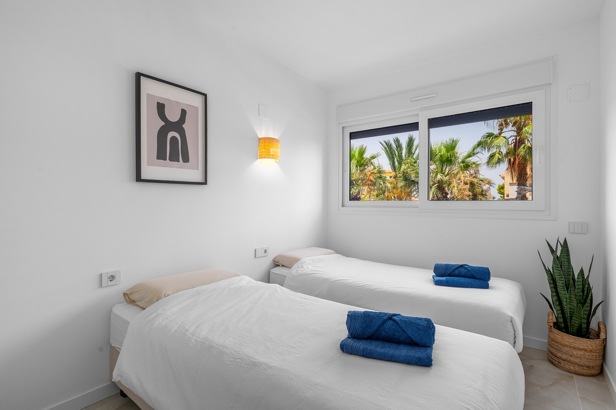 2 Bed Apartment for sale in Punta Prima Costa Blanca, Alicante, Spain