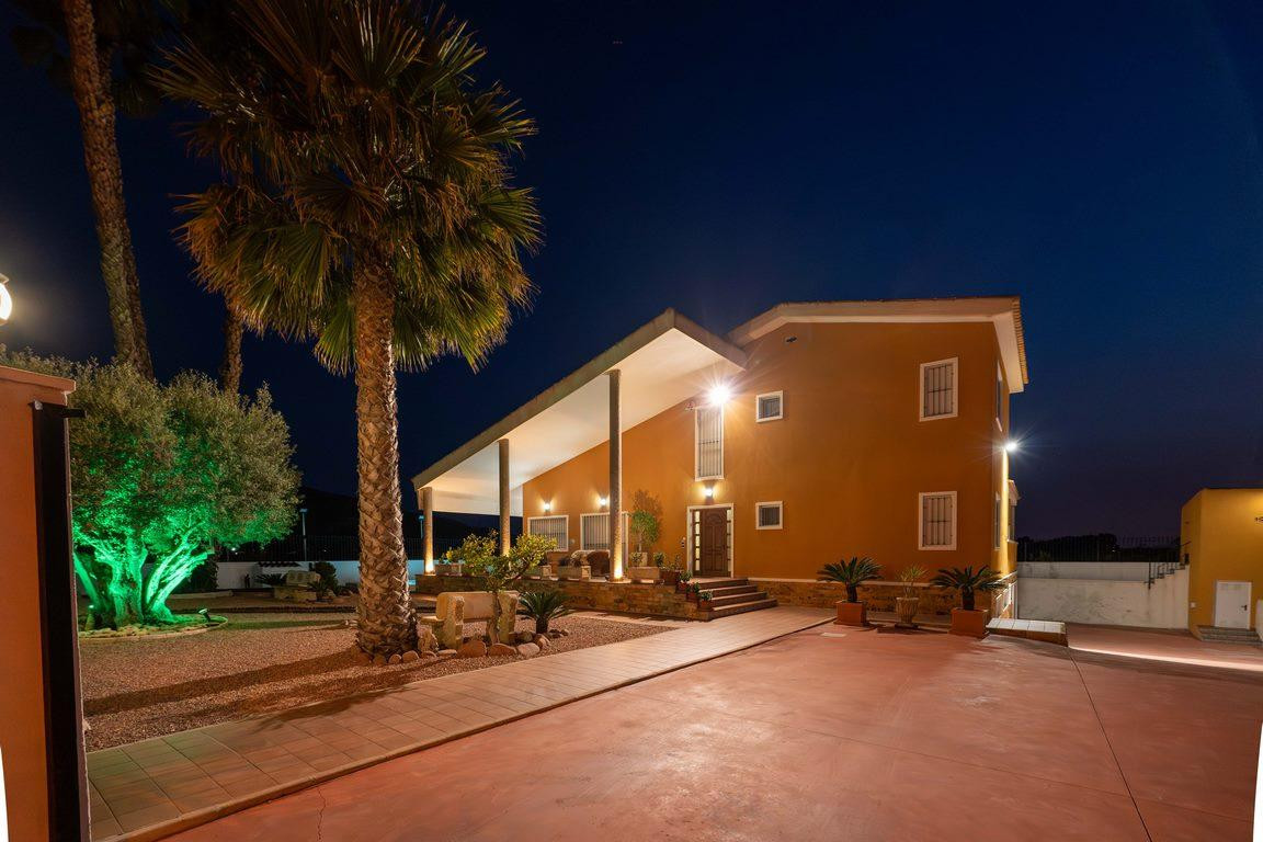 5 Bed Townhouse for sale in Orihuela Costa Blanca, Alicante, Spain