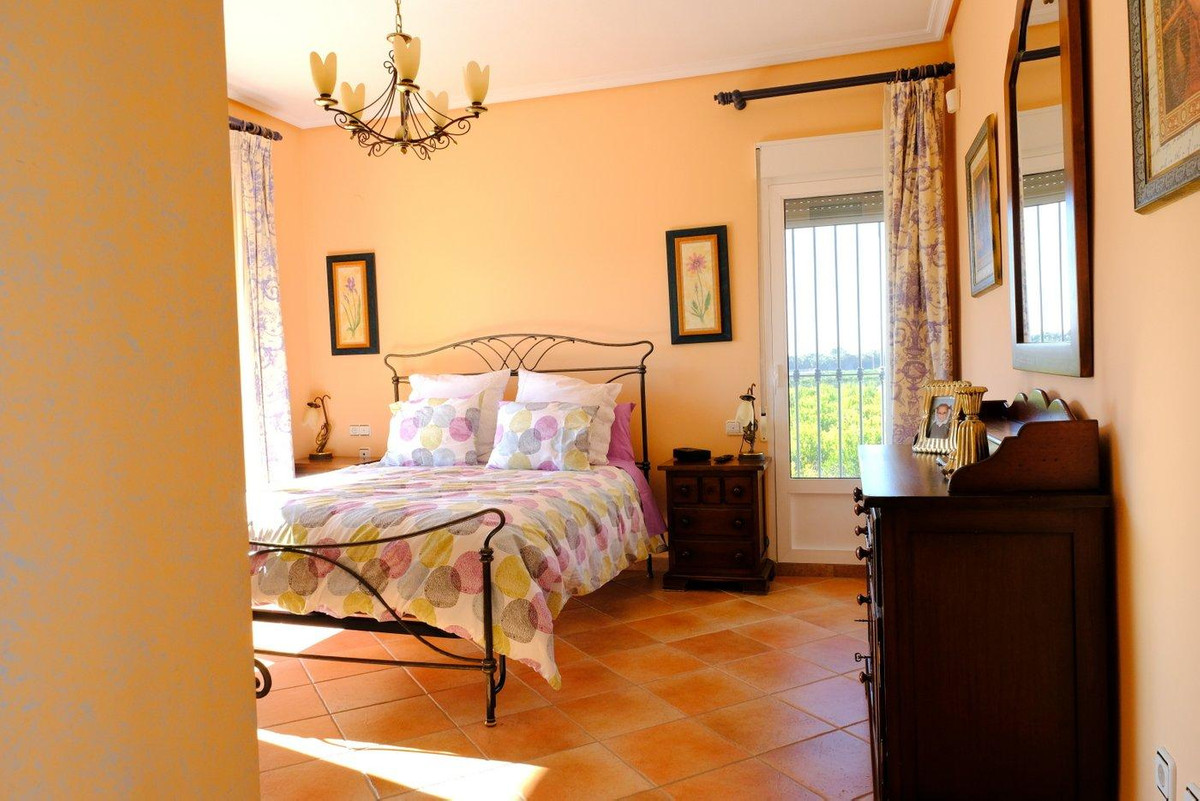 5 Bed Townhouse for sale in Orihuela Costa Blanca, Alicante, Spain