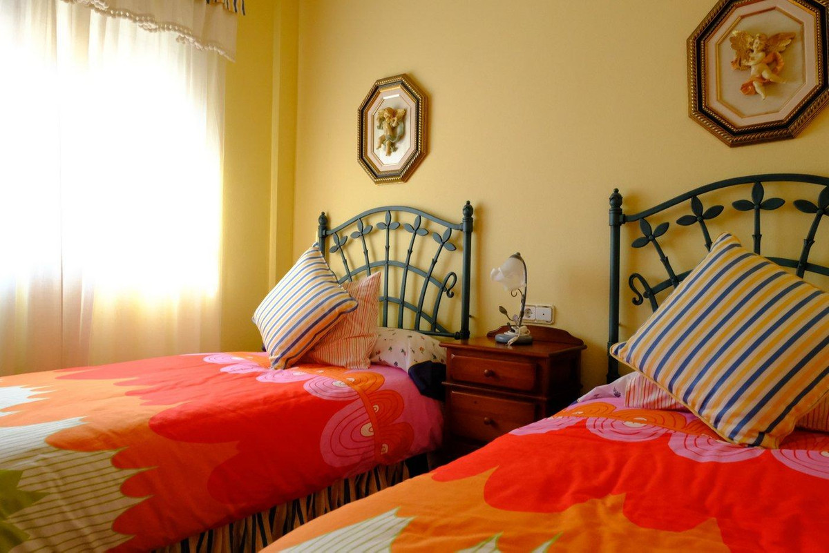 5 Bed Townhouse for sale in Orihuela Costa Blanca, Alicante, Spain