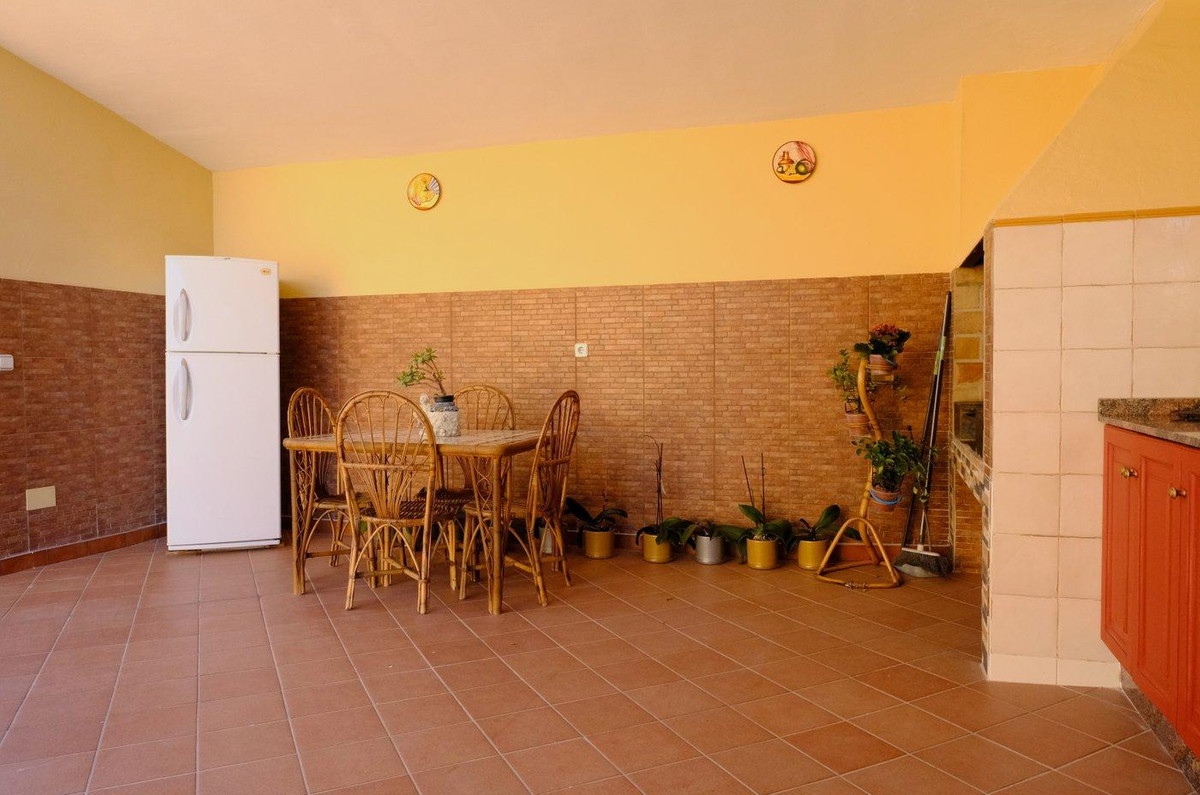 5 Bed Townhouse for sale in Orihuela Costa Blanca, Alicante, Spain