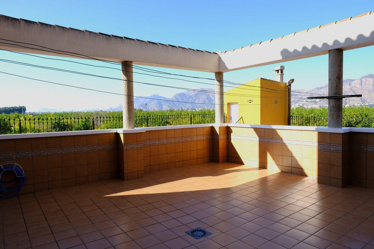 5 Bed Townhouse for sale in Orihuela Costa Blanca, Alicante, Spain