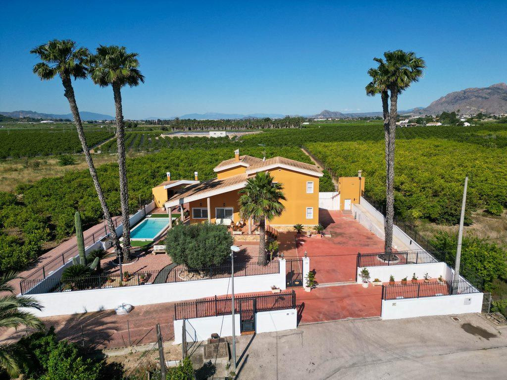 5 Bed Townhouse for sale in Orihuela Costa Blanca, Alicante, Spain