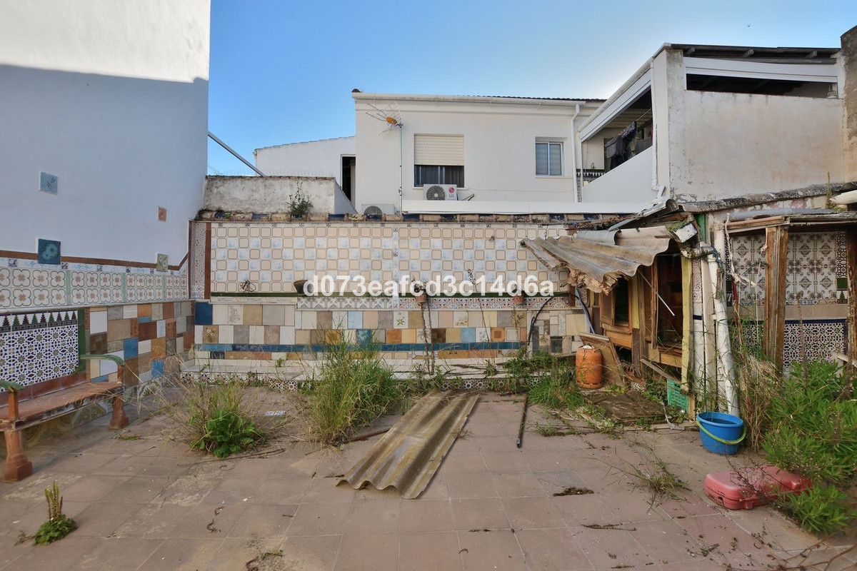 2 Bed Townhouse for sale in Ronda Costa Del Sol, Málaga, Spain