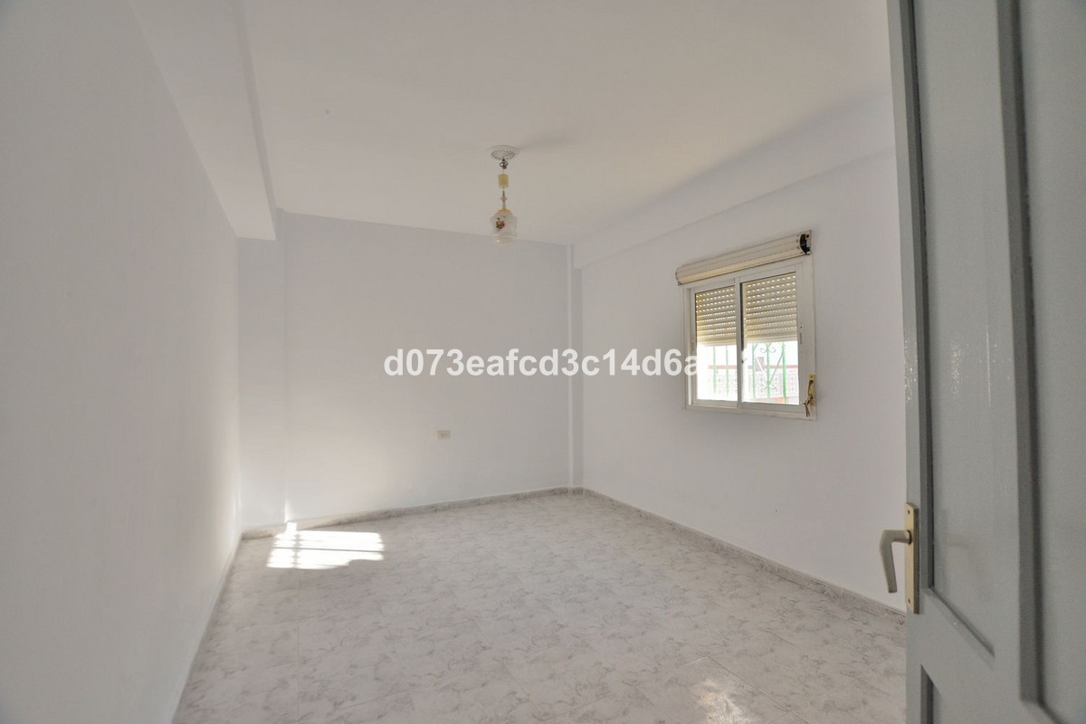 2 Bed Townhouse for sale in Ronda Costa Del Sol, Málaga, Spain