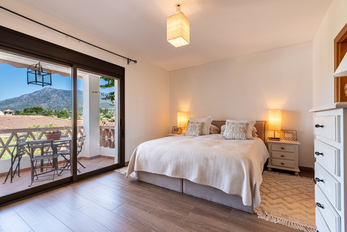5 Bed Townhouse for sale in Marbella Costa Del Sol, Málaga, Spain