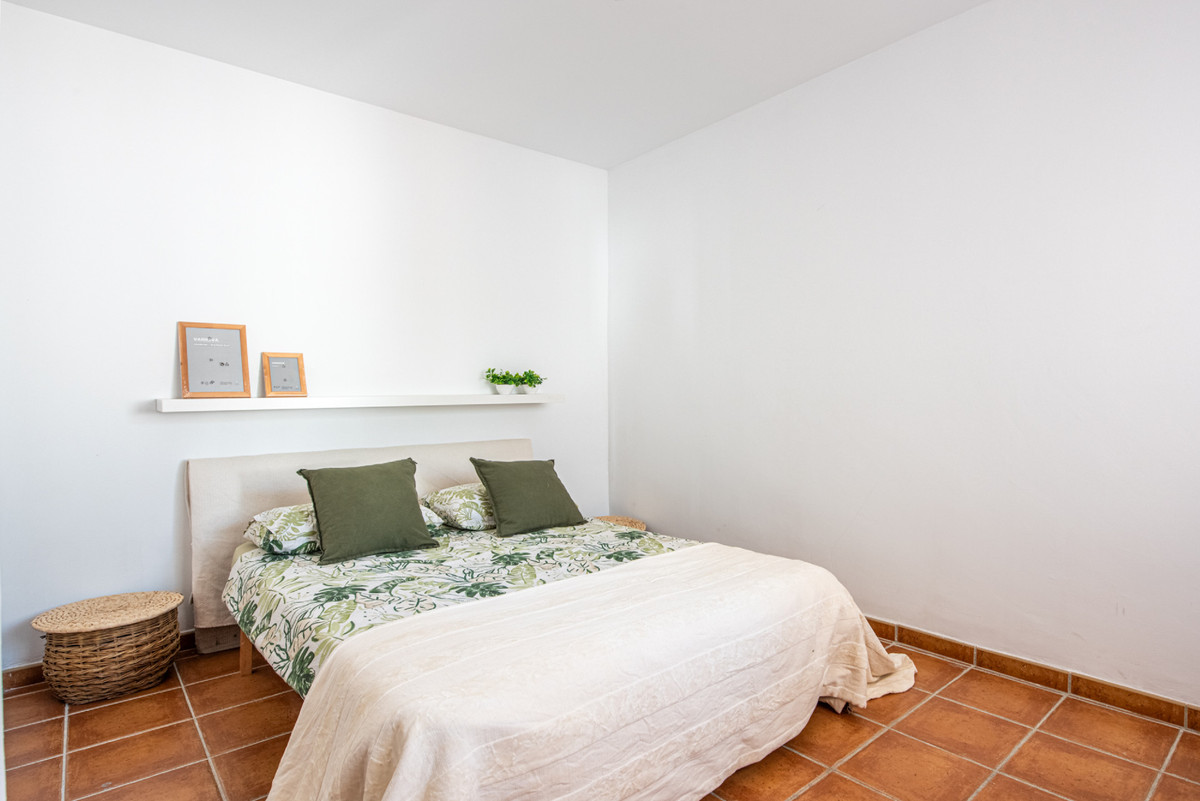 5 Bed Townhouse for sale in Marbella Costa Del Sol, Málaga, Spain