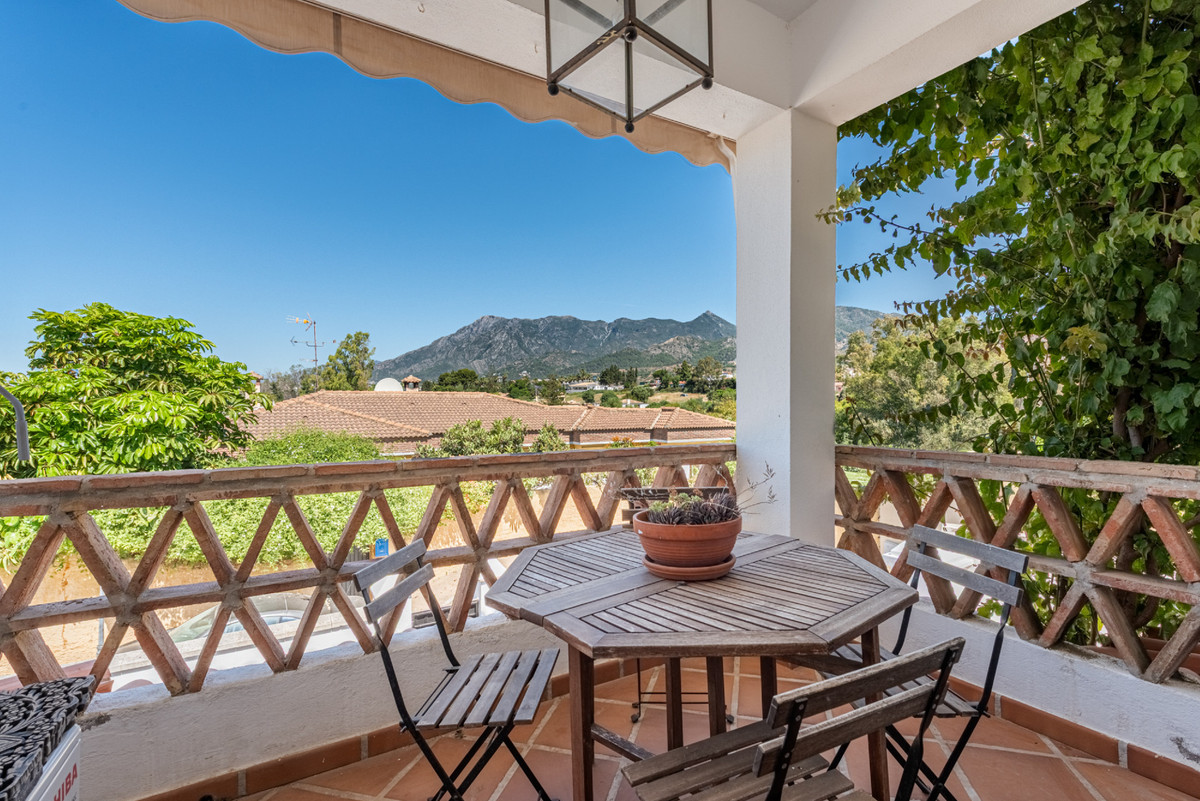 5 Bed Townhouse for sale in Marbella Costa Del Sol, Málaga, Spain