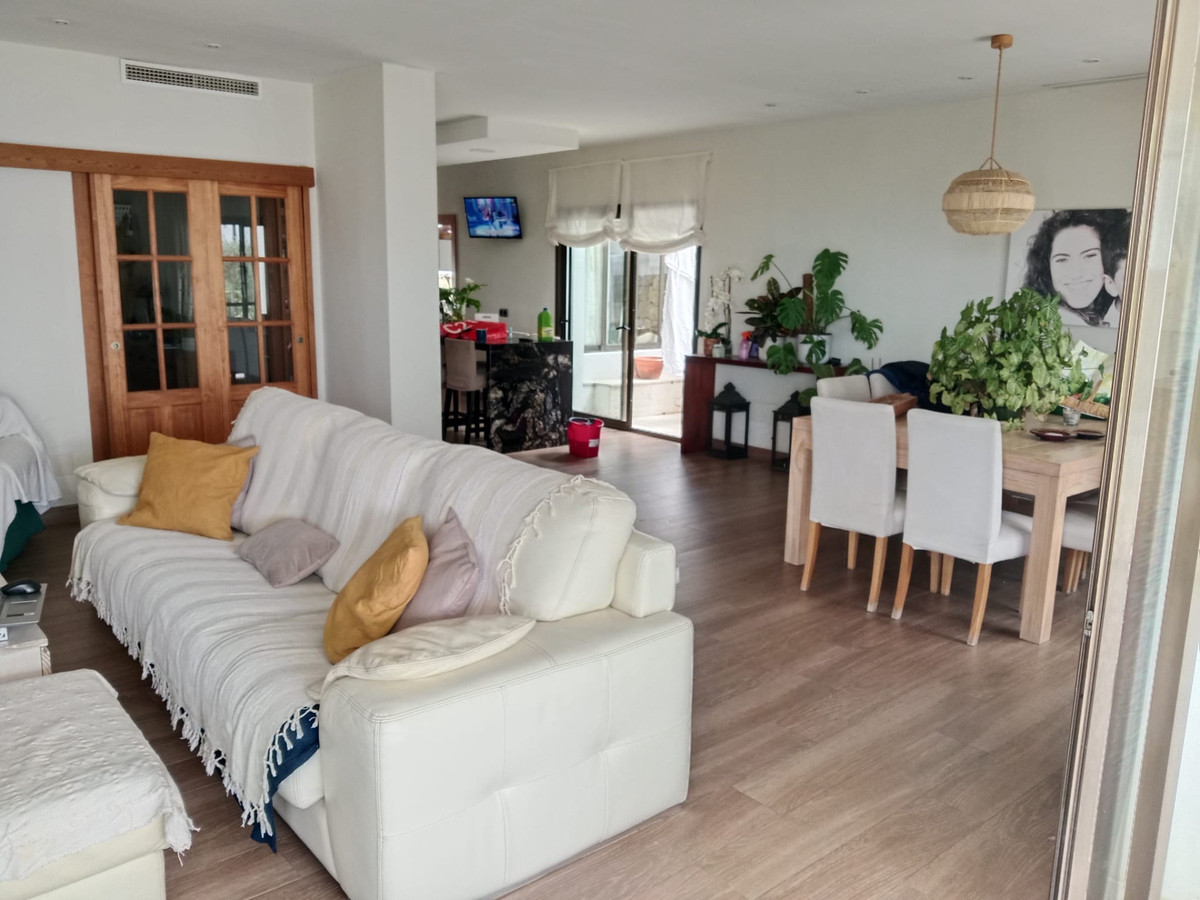 5 Bed Townhouse for sale in Marbella Costa Del Sol, Málaga, Spain