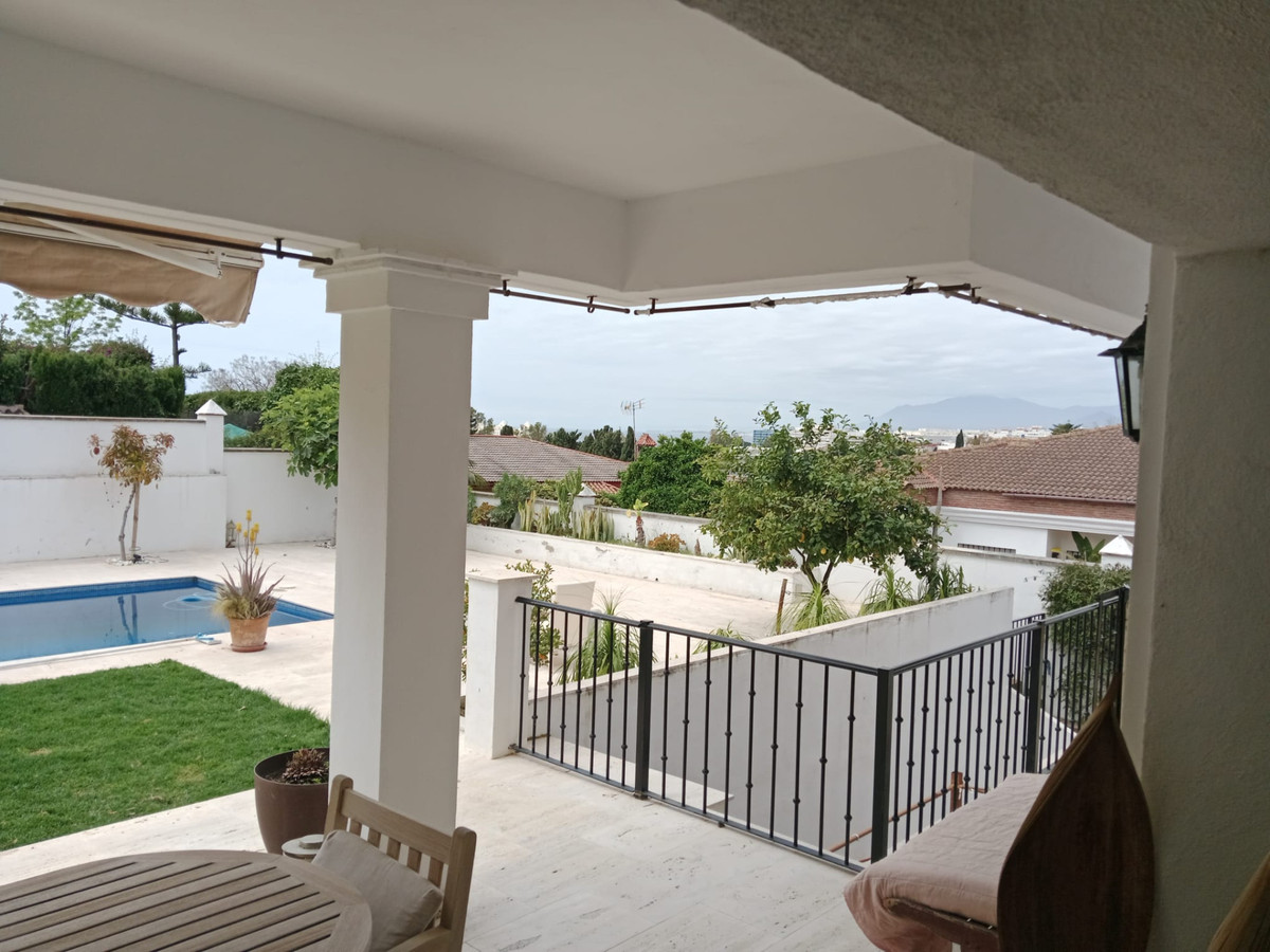 5 Bed Townhouse for sale in Marbella Costa Del Sol, Málaga, Spain