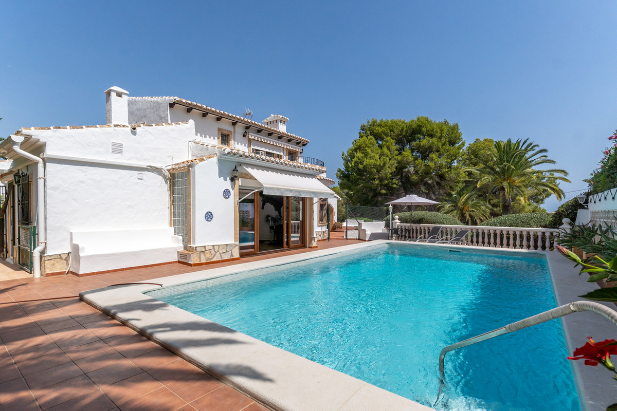 4 Bed Townhouse for sale in Javea Costa Blanca, Alicante, Spain