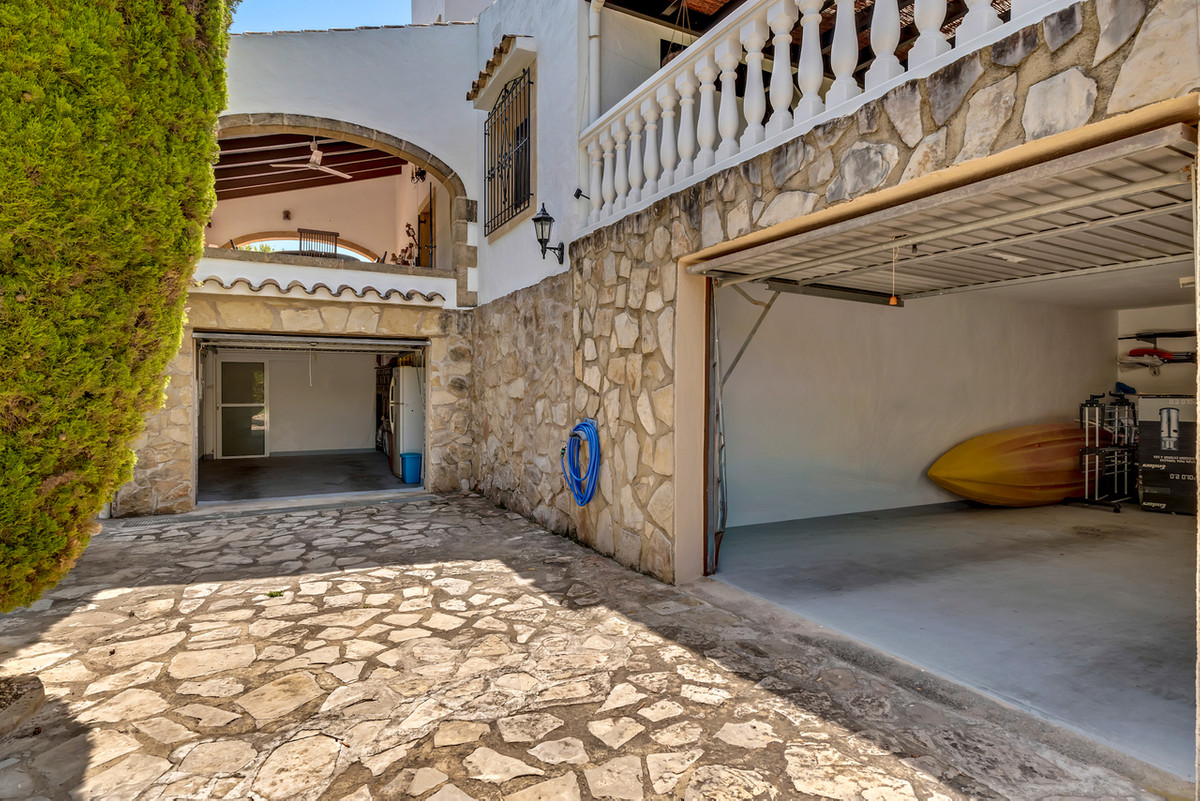 4 Bed Townhouse for sale in Javea Costa Blanca, Alicante, Spain