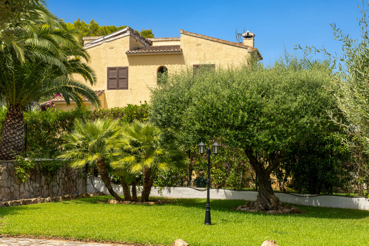 4 Bed Townhouse for sale in Javea Costa Blanca, Alicante, Spain