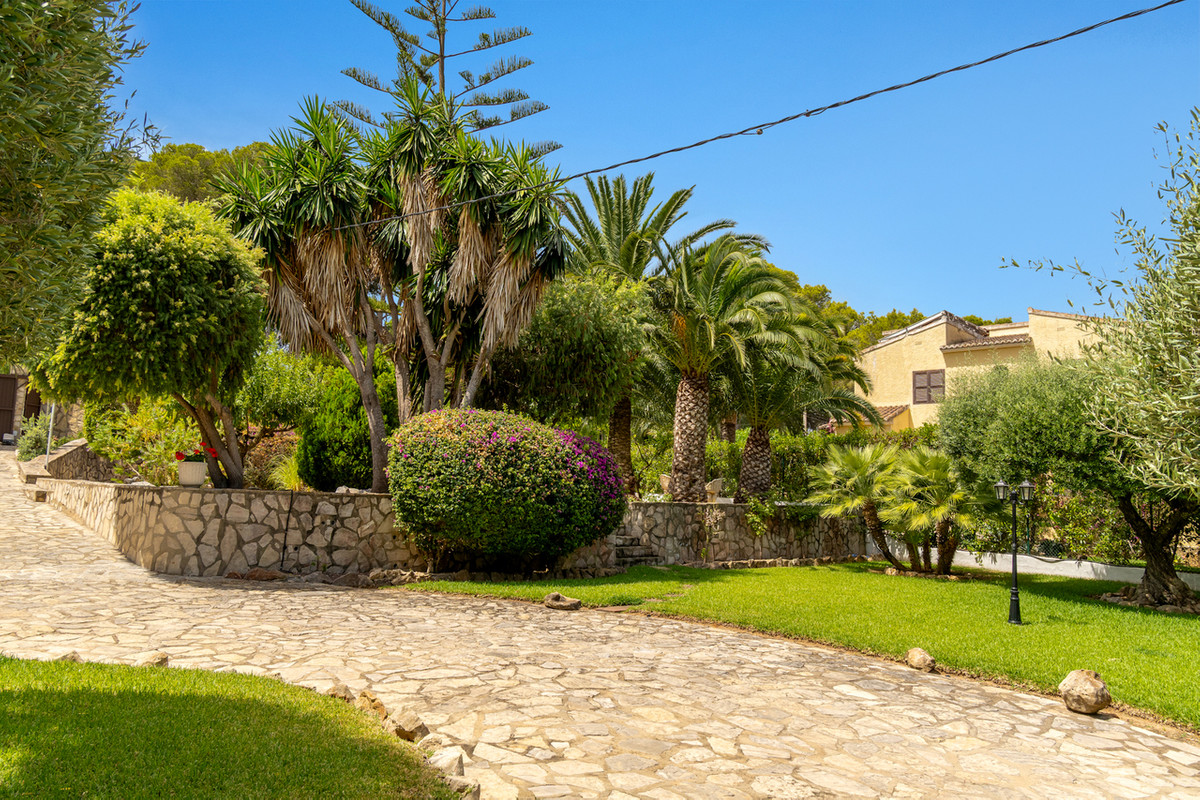 4 Bed Townhouse for sale in Javea Costa Blanca, Alicante, Spain