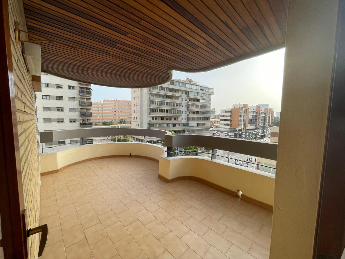 Se vende Apartamento Planta Media de 4 dormitorios en Costa Del Sol, Málaga, España