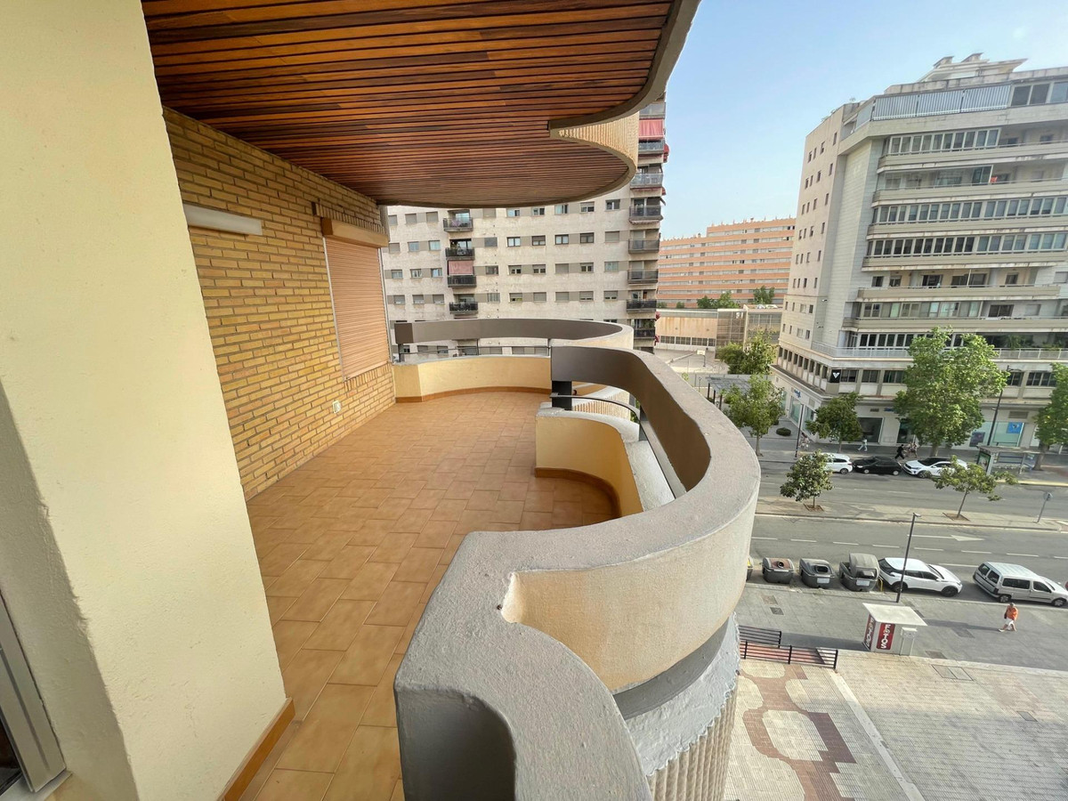 Se vende Apartamento Planta Media de 4 dormitorios en Costa Del Sol, Málaga, España