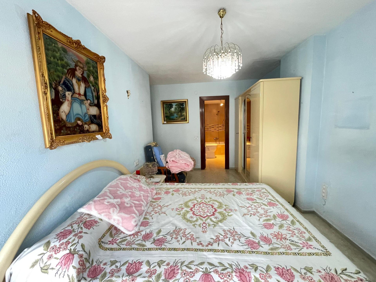 Se vende Apartamento Planta Media de 4 dormitorios en Costa Del Sol, Málaga, España