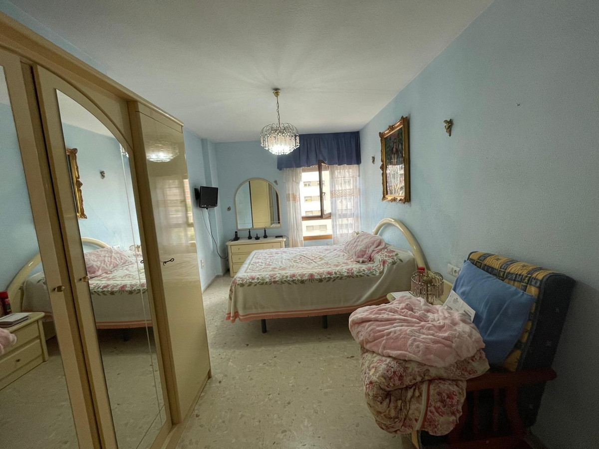 Se vende Apartamento Planta Media de 4 dormitorios en Costa Del Sol, Málaga, España