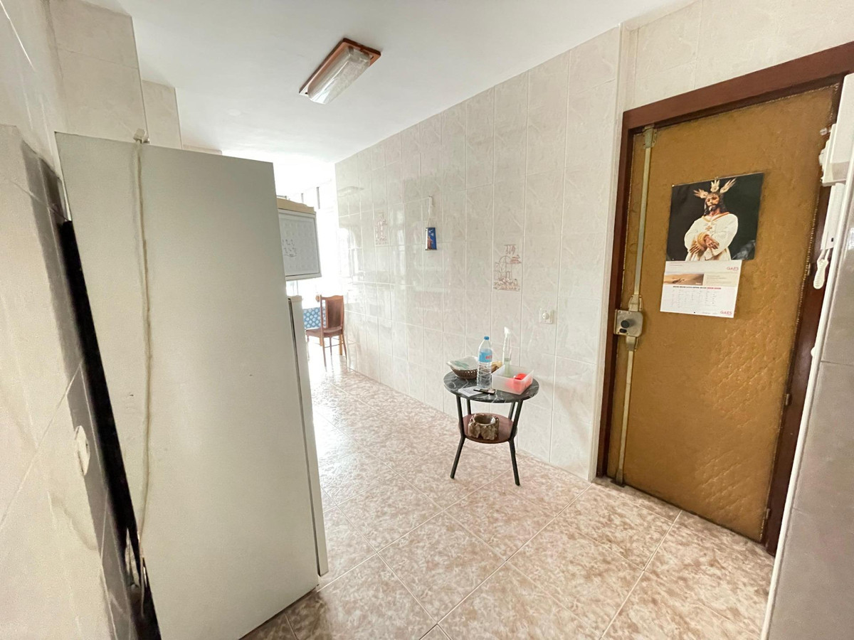 Se vende Apartamento Planta Media de 4 dormitorios en Costa Del Sol, Málaga, España
