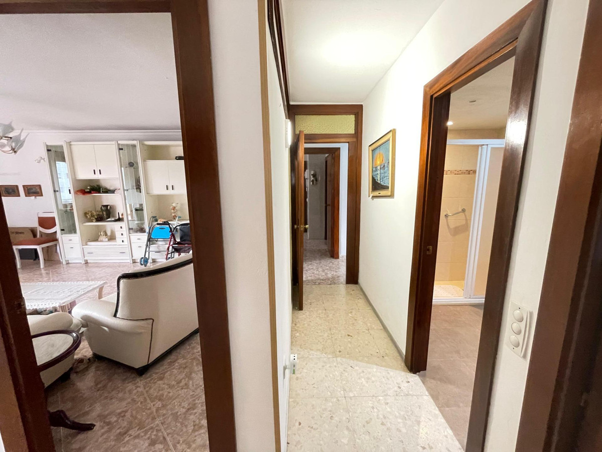 Se vende Apartamento Planta Media de 4 dormitorios en Costa Del Sol, Málaga, España