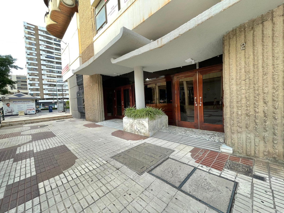 Se vende Apartamento Planta Media de 4 dormitorios en Costa Del Sol, Málaga, España