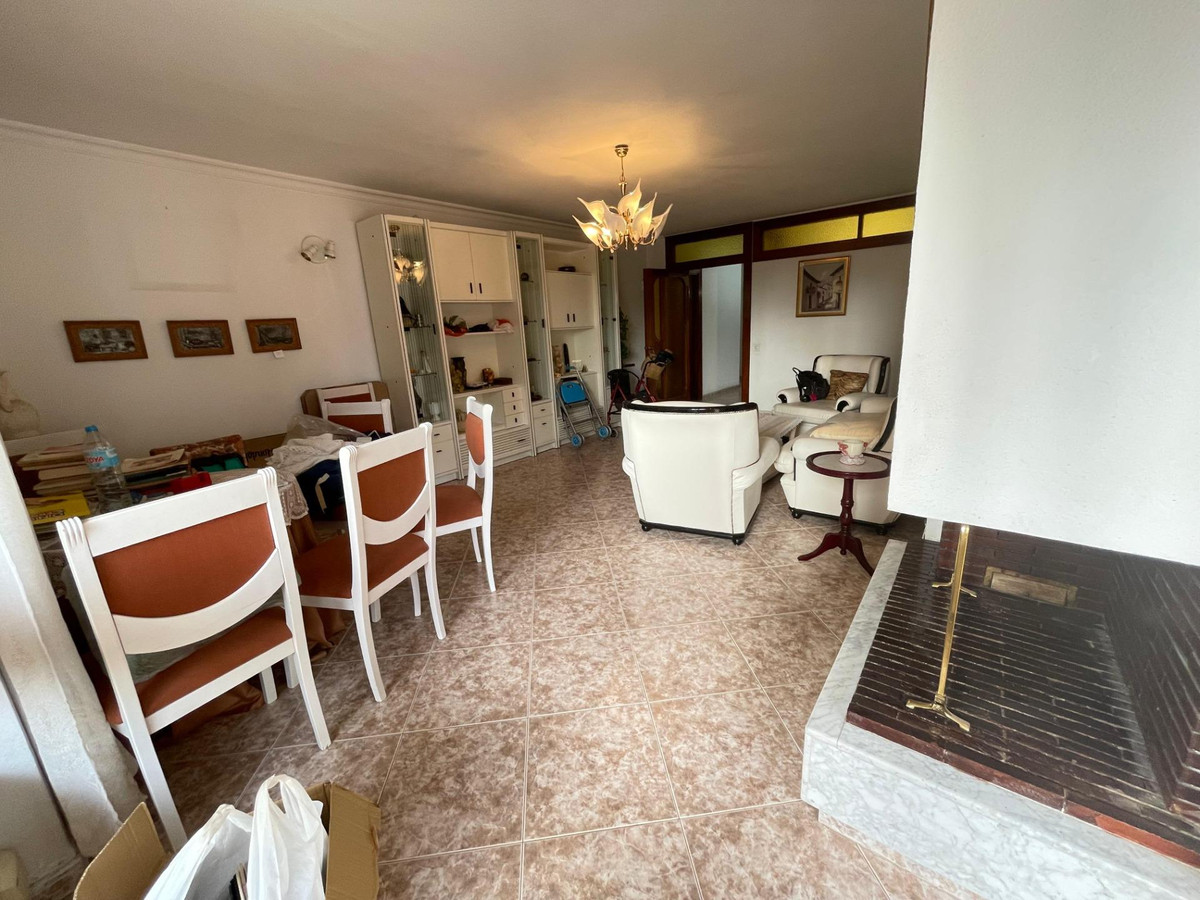 Se vende Apartamento Planta Media de 4 dormitorios en Costa Del Sol, Málaga, España