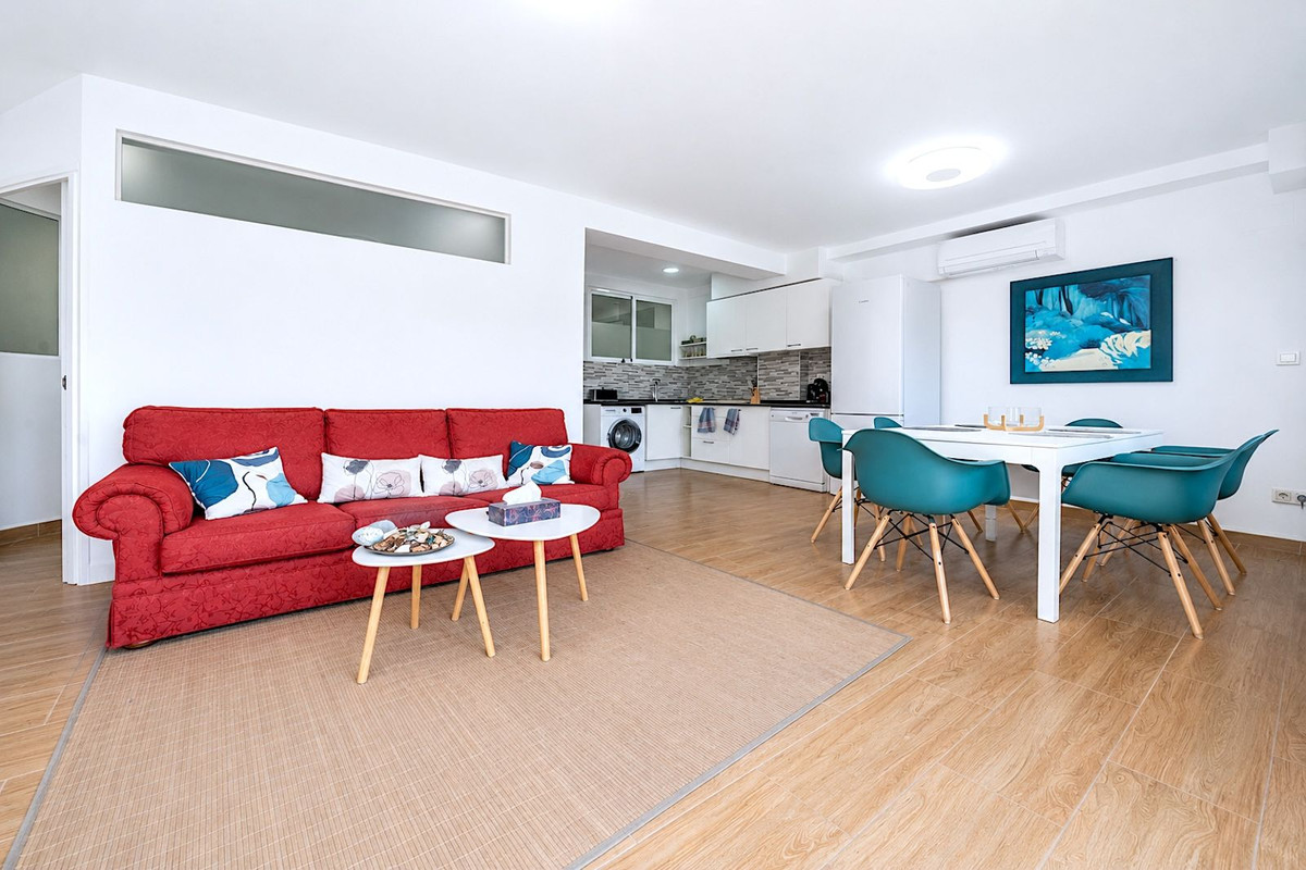 5 Bed Apartment for sale in Estepona Costa Del Sol, Málaga, Spain