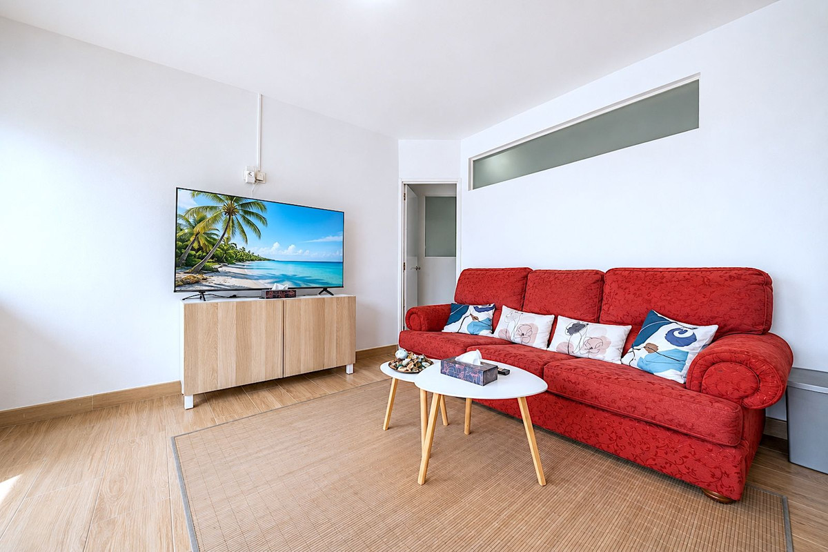 5 Bed Apartment for sale in Estepona Costa Del Sol, Málaga, Spain