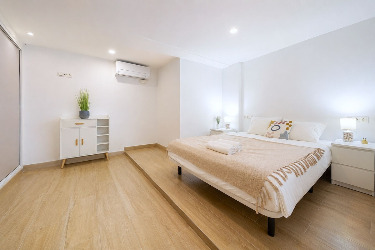 5 Bed Apartment for sale in Estepona Costa Del Sol, Málaga, Spain