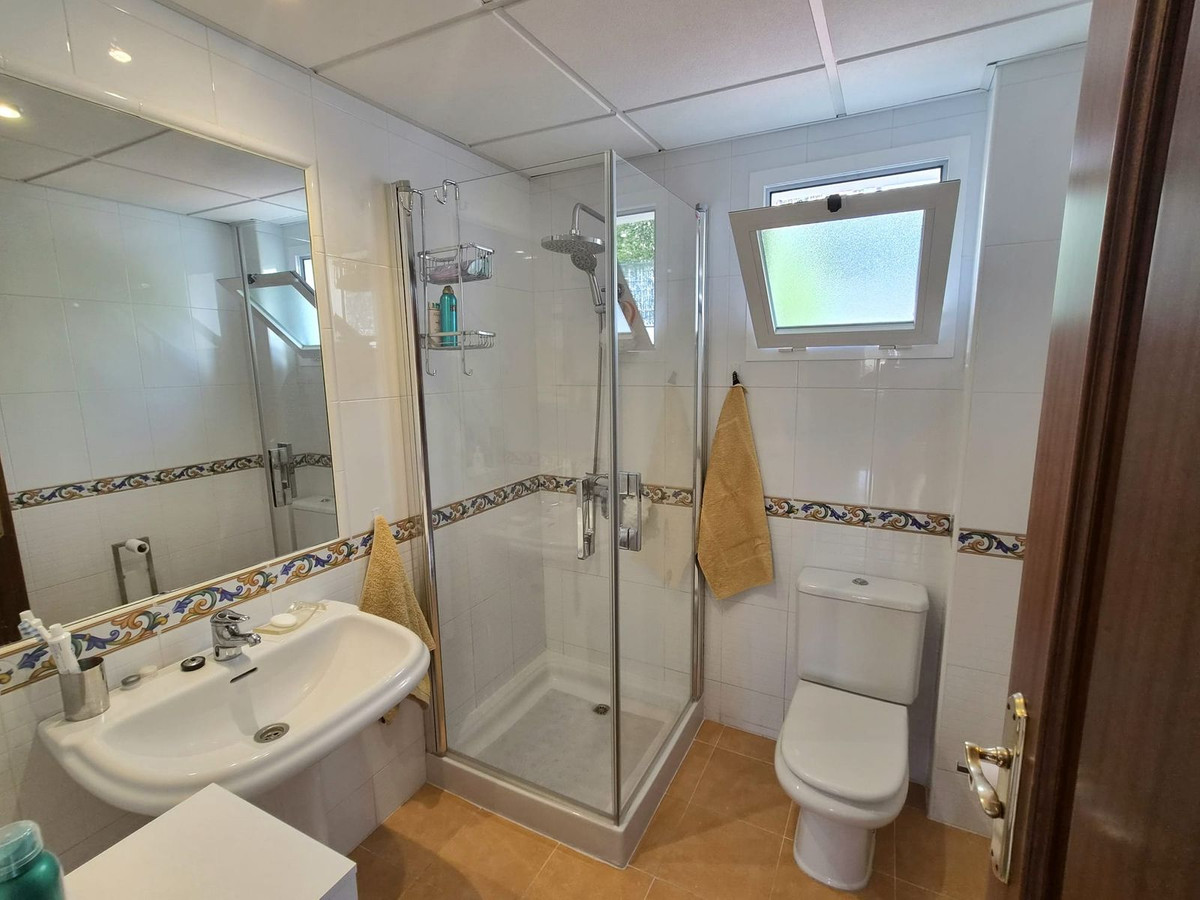 3 Bed Apartment for sale in Alhaurin Golf Costa Del Sol, Málaga, Spain