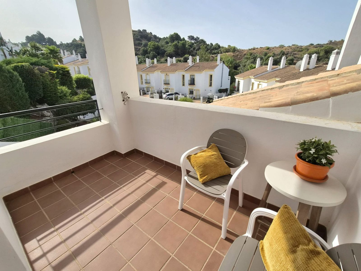 3 Bed Apartment for sale in Alhaurin Golf Costa Del Sol, Málaga, Spain