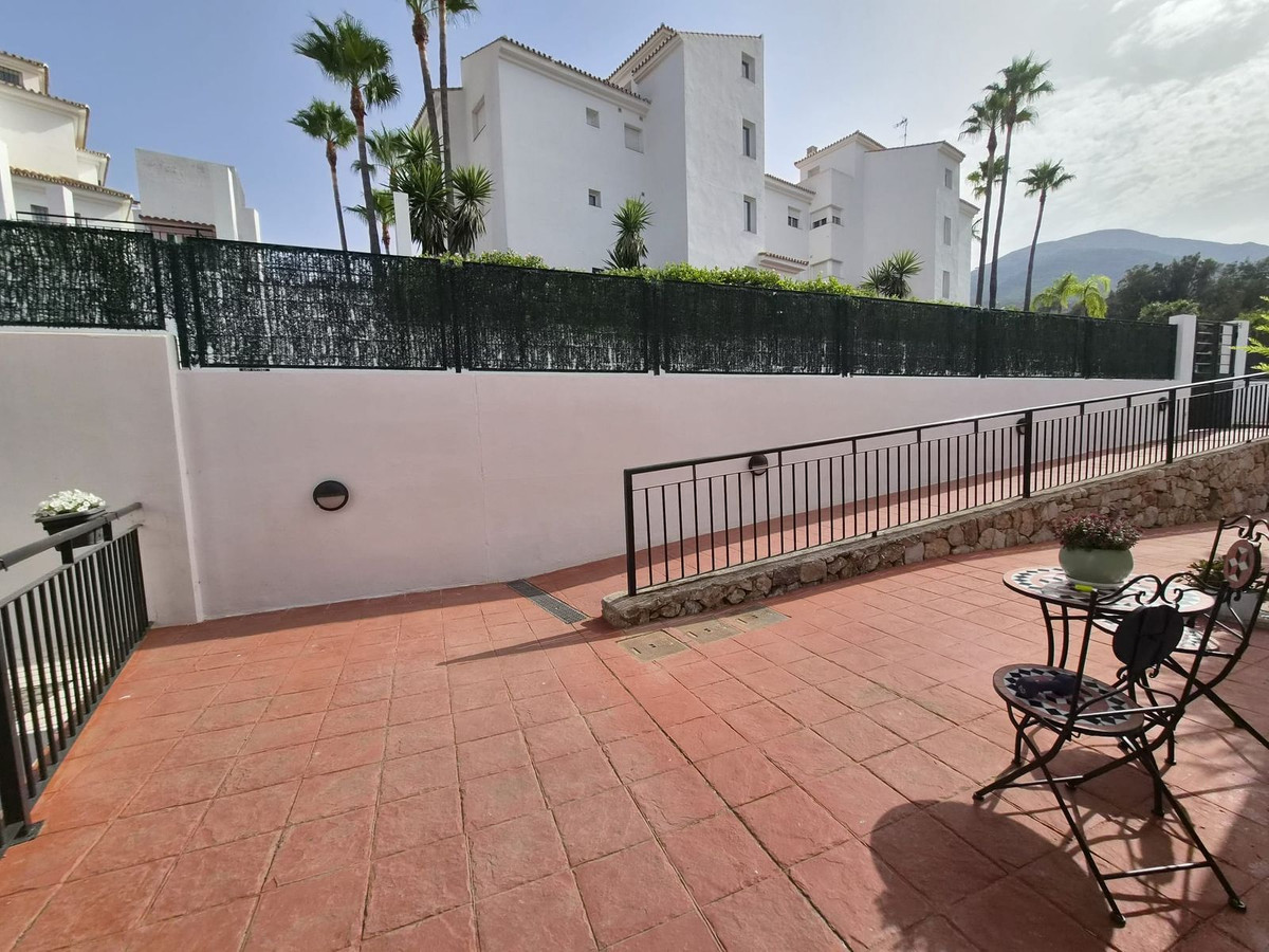 3 Bed Apartment for sale in Alhaurin Golf Costa Del Sol, Málaga, Spain