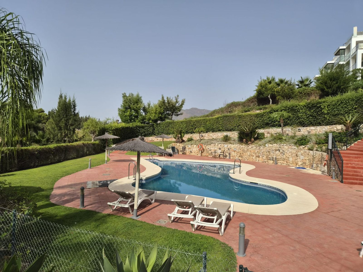 3 Bed Apartment for sale in Alhaurin Golf Costa Del Sol, Málaga, Spain