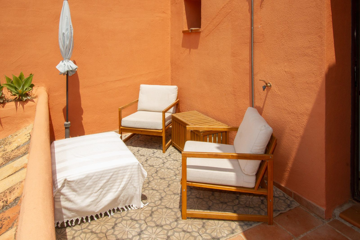 3 Bed Apartment for sale in La Mairena Costa Del Sol, Málaga, Spain