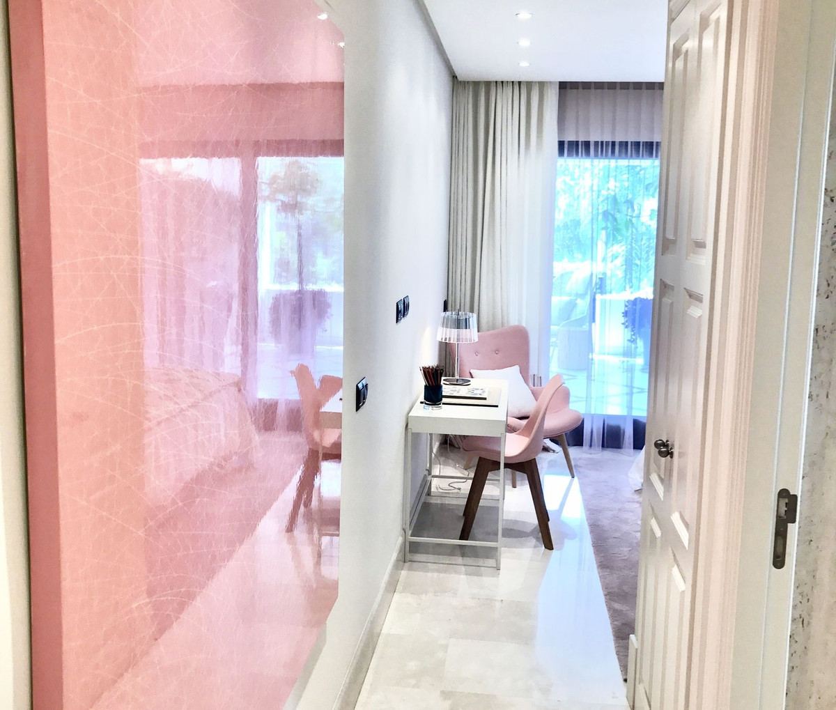 4 Bed Apartment for sale in Estepona Costa Del Sol, Málaga, Spain