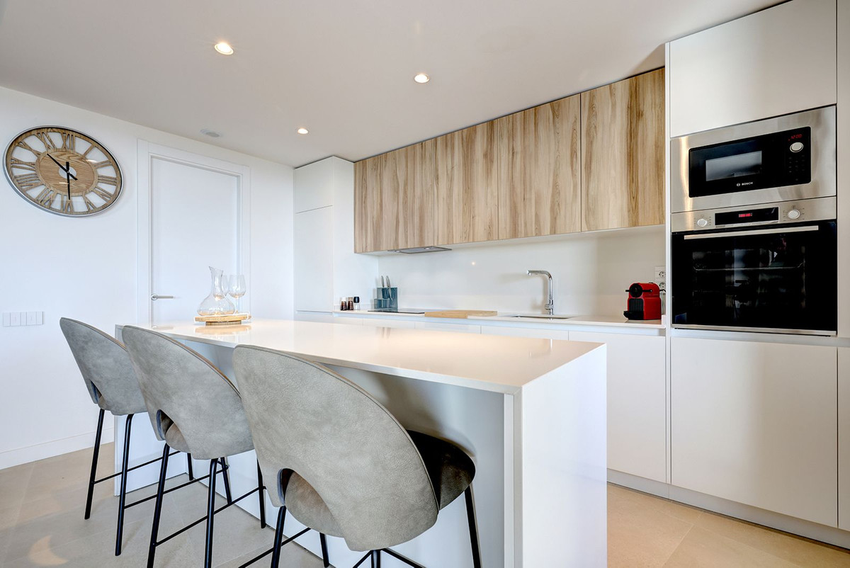 Se vende Apartamento Planta Media de 3 dormitorios en Costa Del Sol, Málaga, España