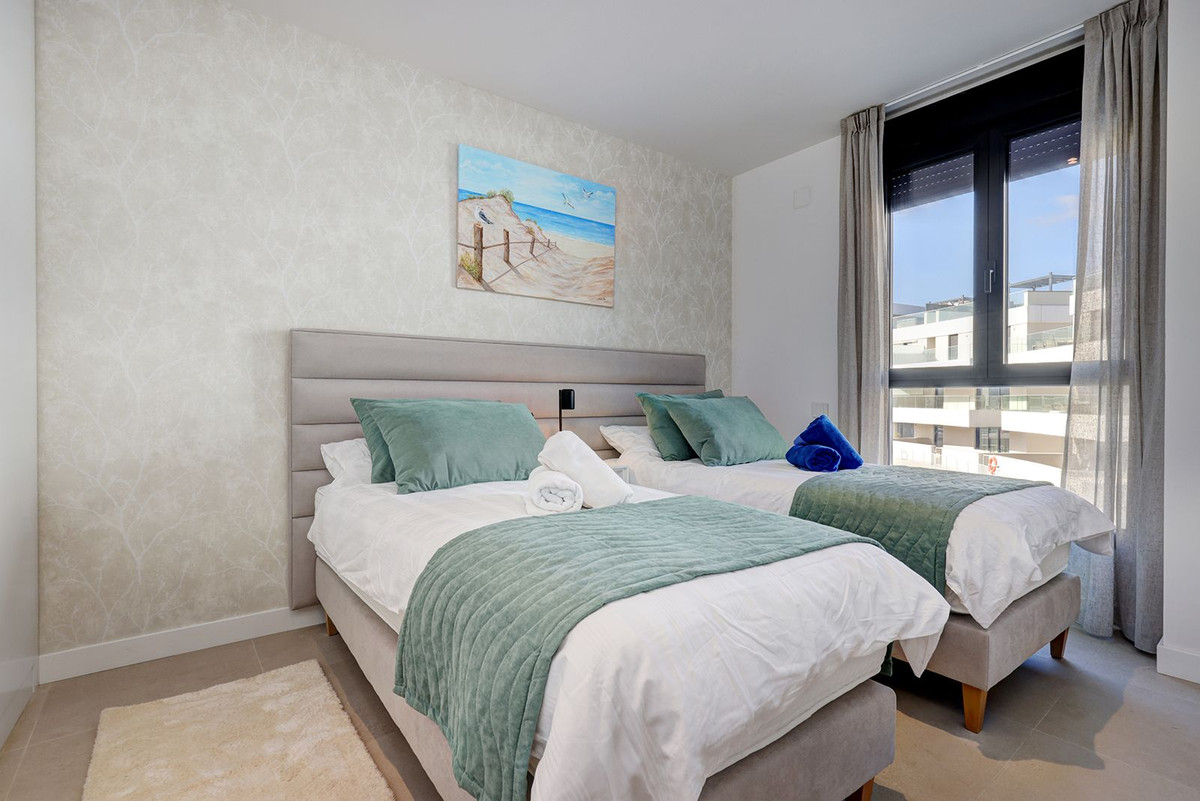 Se vende Apartamento Planta Media de 3 dormitorios en Costa Del Sol, Málaga, España