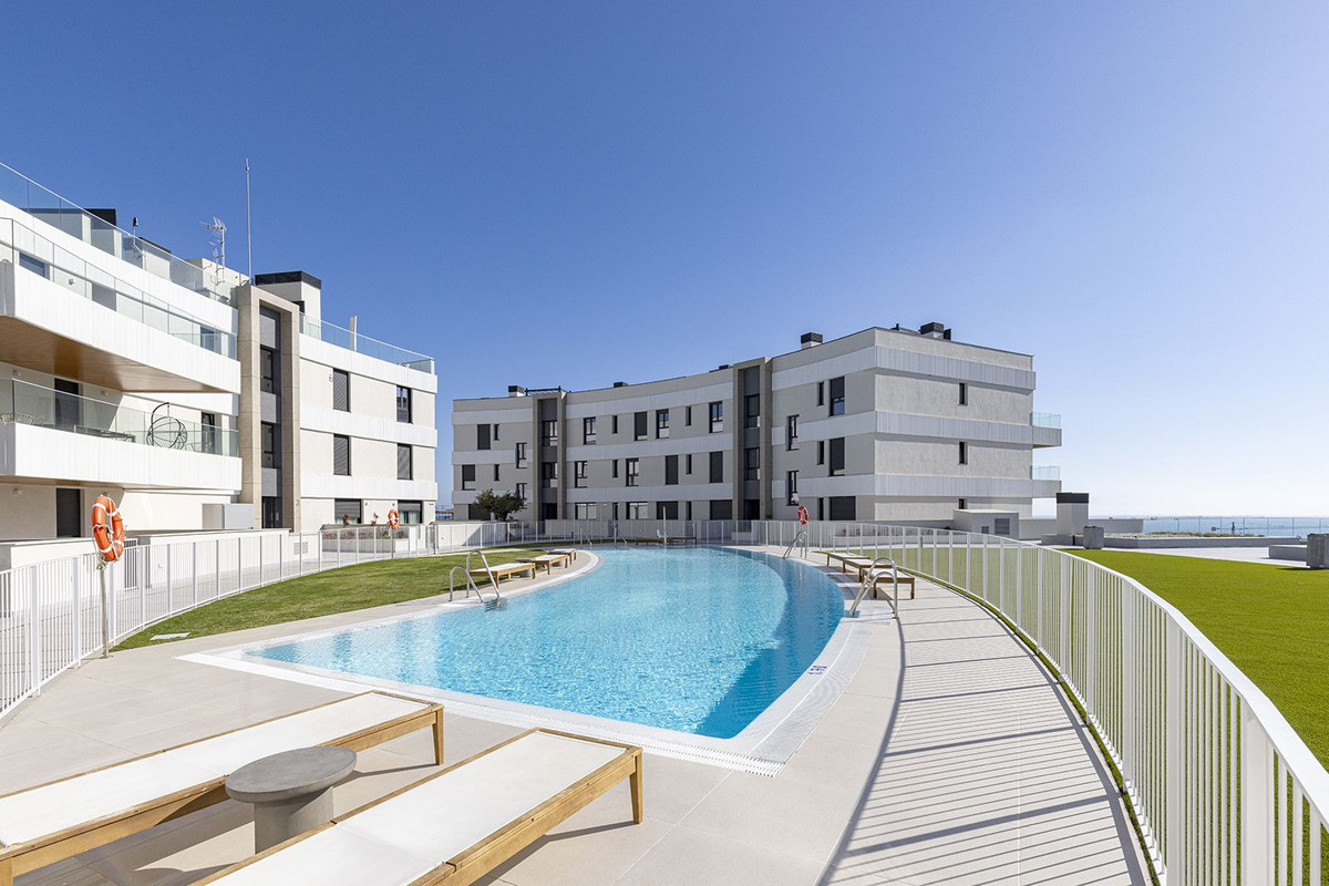 Se vende Apartamento Planta Media de 3 dormitorios en Costa Del Sol, Málaga, España