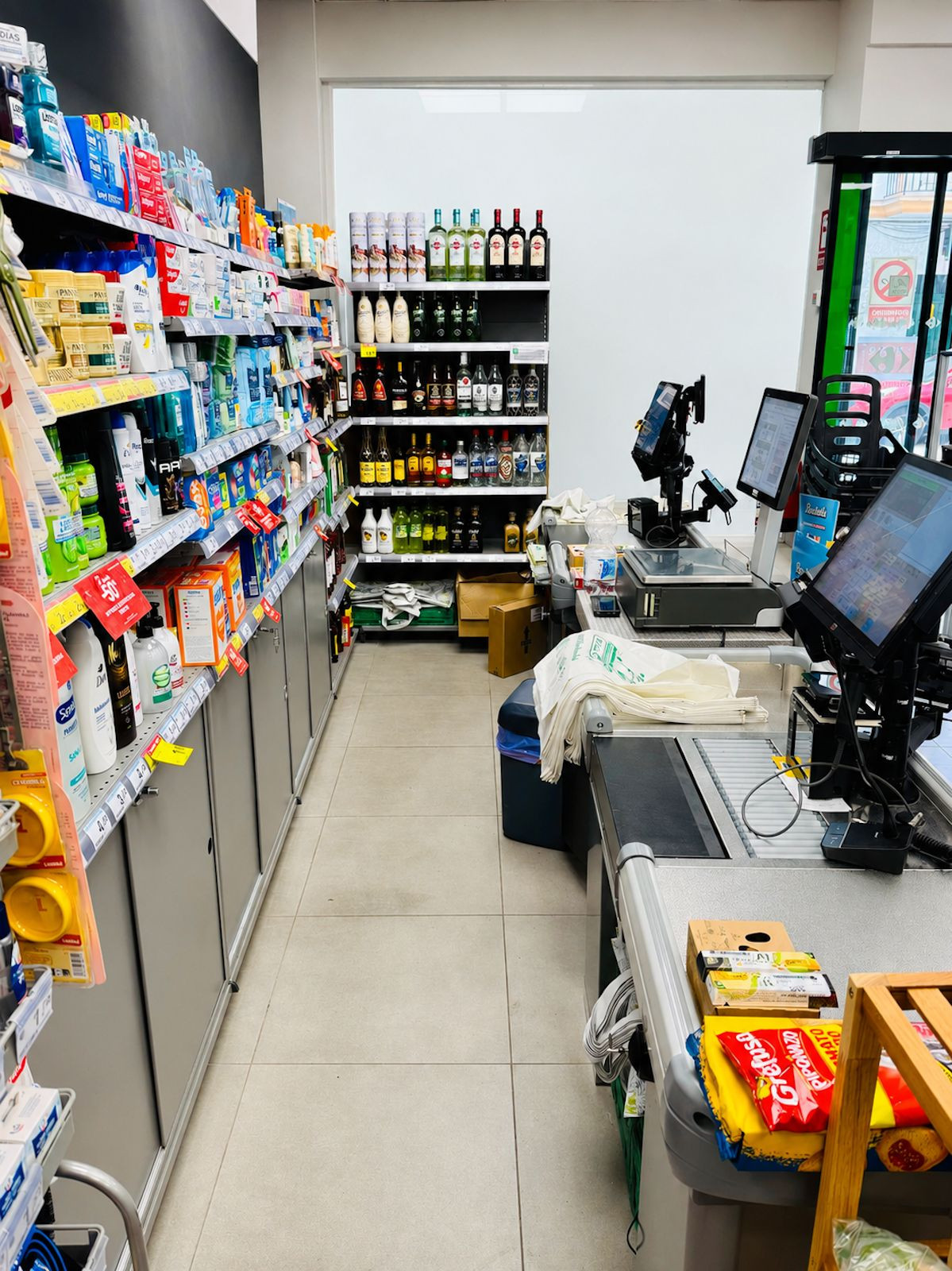 1 Bed Commercial unit for sale in Torremolinos Costa Del Sol, Málaga, Spain