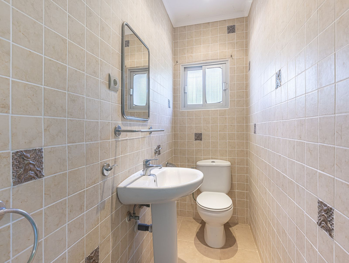 4 Bed Townhouse for sale in Punta Chullera Costa Del Sol, Málaga, Spain
